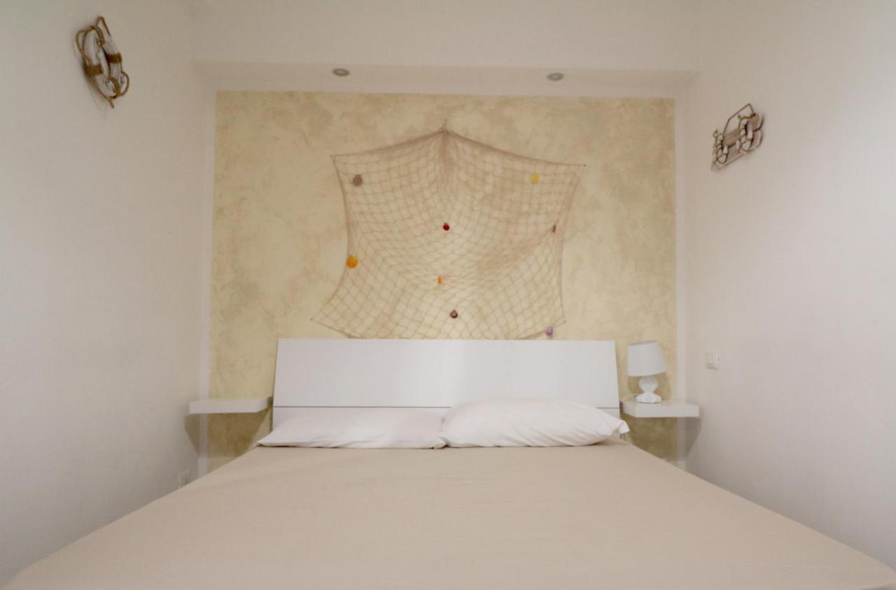 B&B I 100 Passi Gaeta Exterior photo